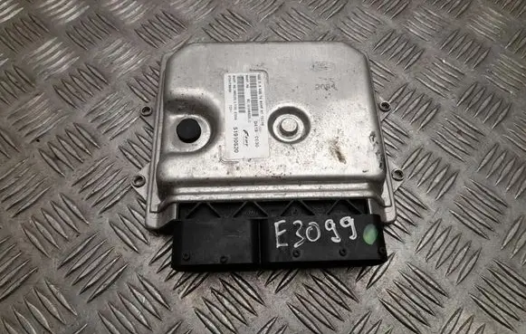 Fiat 500 Engine control unit/module 51910520