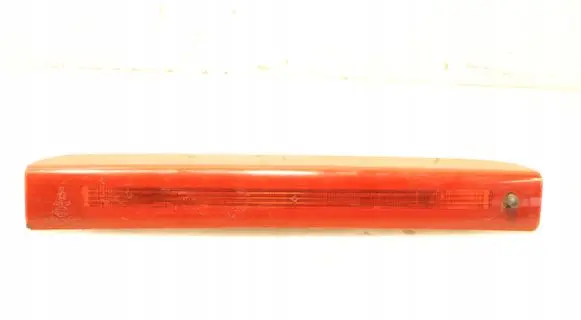 Third/center stoplight