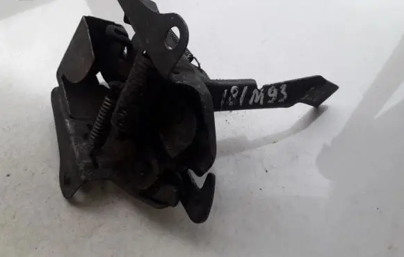 Mazda 626 Engine bonnet/hood lock/catch