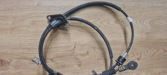 Volvo S40, V40 Gear shift cable linkage 30616150 HCS021203 610690