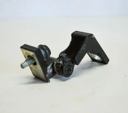 Audi A4 S4 B7 8E 8H Rear door upper hinge A046573