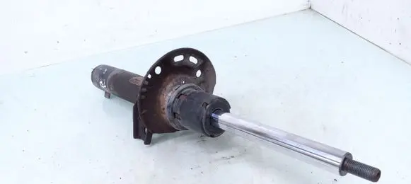 Volkswagen PASSAT B6 Front shock absorber/damper 3C0413031N