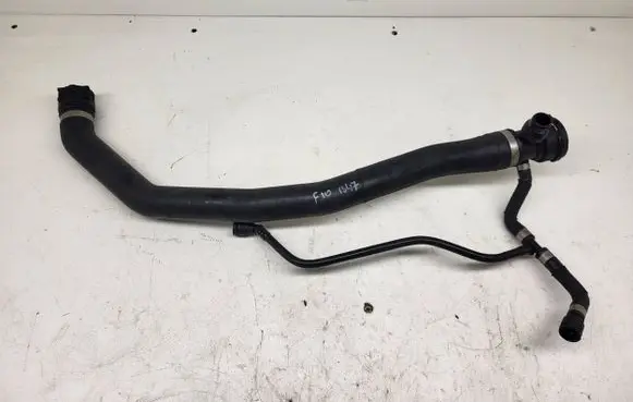 BMW 5 F10 F11 Engine coolant pipe/hose 8571801