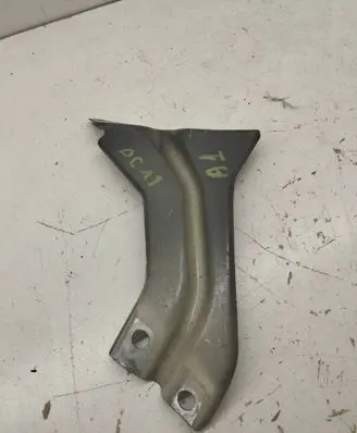 Audi A1 Fender mounting bracket 8X0821135 0901SMAR