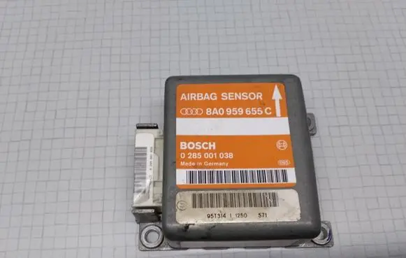 Audi A4 S4 B5 8D Airbag control unit/module 0285001038 8A0959655C