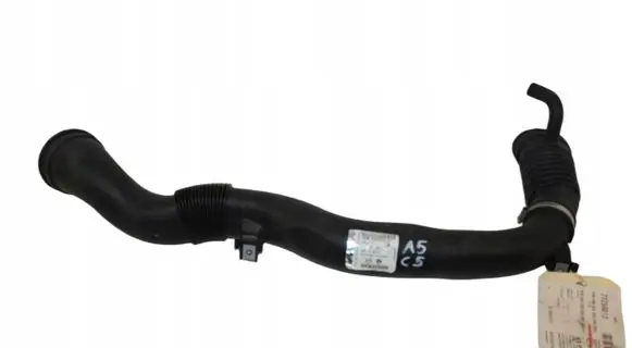Opel Vectra C Air intake hose/pipe 55556518