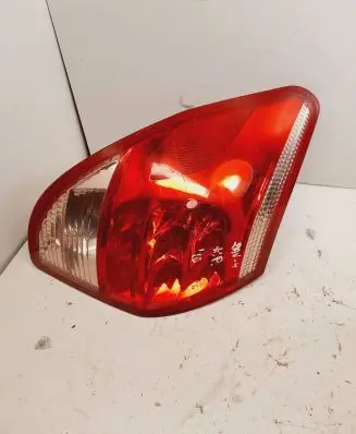 Toyota RAV 4 (XA30) Rear/tail lights