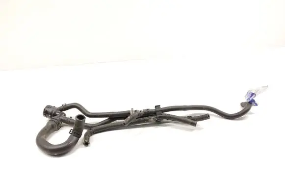 Engine coolant pipe/hose