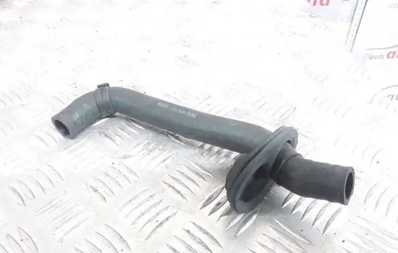 Mercedes-Benz E W210 Engine coolant pipe/hose 2105002472