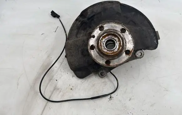 Volvo S60 Front wheel hub 9461944
