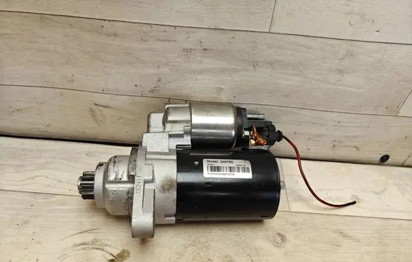 Seat Ibiza IV (6J,6P) Starter motor 32675N