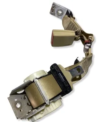 Jaguar XF Middle seatbelt (rear) 33035173