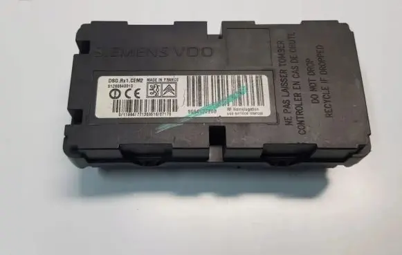 Peugeot 207 Trunk lid opening control unit 