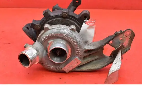 Jaguar XJ X351 Turbo system vacuum part AX2Q6K682CA