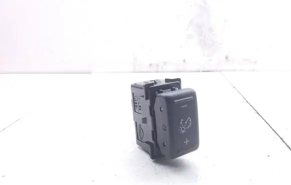 Nissan Navara D23 Panel lighting control switch 20305K4