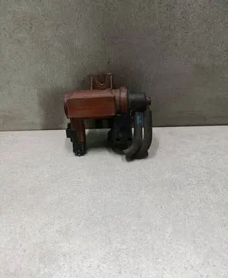 Ford Mondeo MK IV Turbo solenoid valve 6G9Q9E882CA 70177100