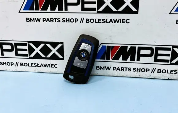 BMW 1 F20 F21 Ignition key/card 8723610