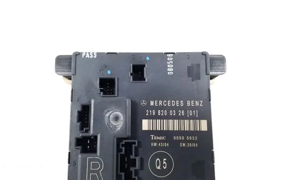 Mercedes-Benz CLS C219 Door control unit/module A2198200326