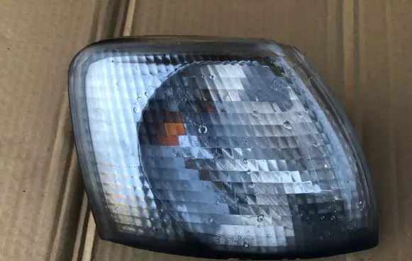 Volkswagen PASSAT B5 Front indicator light
