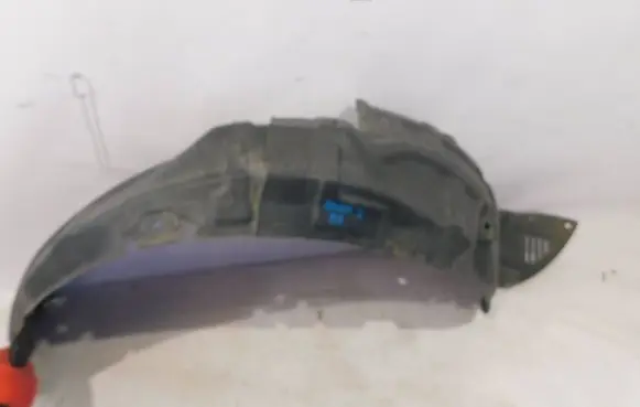 Mazda 2 Front arch 
