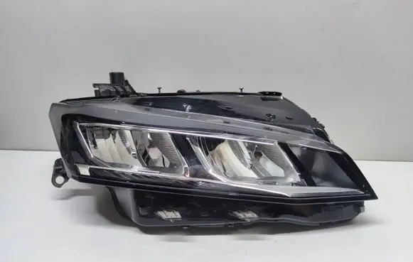 Peugeot 308 Headlight/headlamp 9851673580