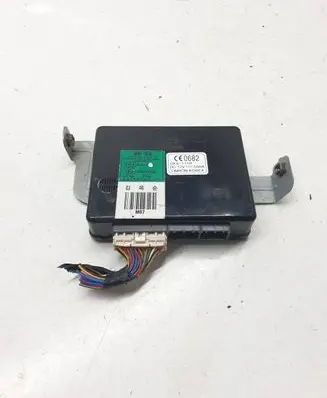 Hyundai Tucson JM Comfort/convenience module 97RA010034 954002E213