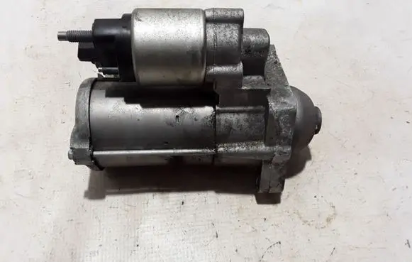 Renault Captur II Starter motor 233003759R