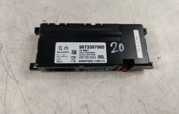 Peugeot 3008 I Bluetooth control unit module 9673397980