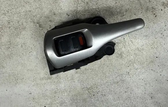 Toyota Auris 150 Front door interior handle 62318A2