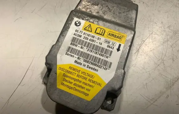 BMW 5 E60 E61 Airbag control unit/module 9118749 220439114 31911874901W