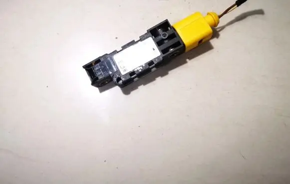 Audi A3 S3 8P Airbag deployment crash/impact sensor 4b0959643e