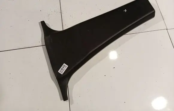 Nissan Micra (B) pillar trim (top) 76916