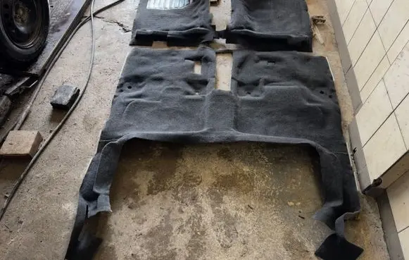 Nissan Navara D22 Interior carpet 