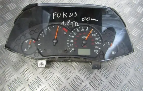 Ford Focus Speedometer (instrument cluster) 98AP10841BC 98AP-10841-BC