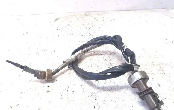 Audi A4 S4 B9 Exhaust gas temperature sensor 04L919529E