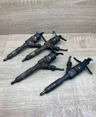 Renault Scenic I Fuel injector 7700111014 044511002 1201
