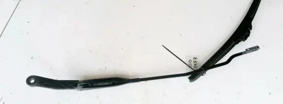 Mitsubishi Space Star Front wiper blade arm