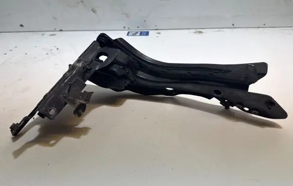 Mercedes-Benz E W211 Headlight/headlamp mounting bracket A2116260630