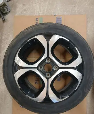 Citroen C3 Aircross R17 alloy rim Y000005577
