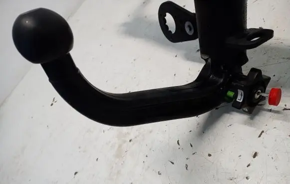 Skoda Yeti (5L) Tow bar 5L0803882A