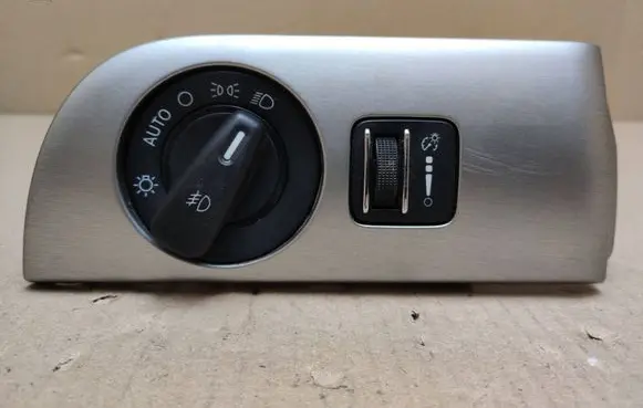Dodge Durango III Light switch 04602891AD