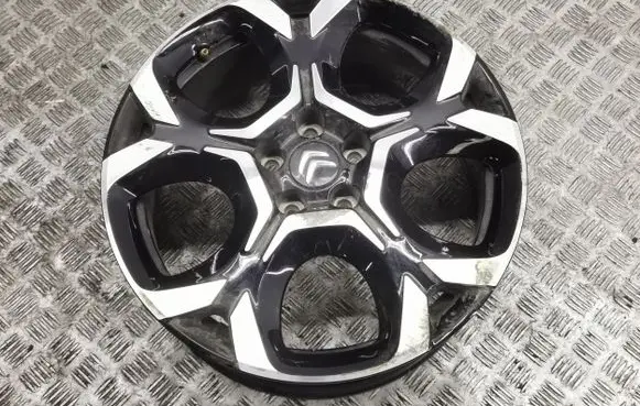 R18 alloy rim