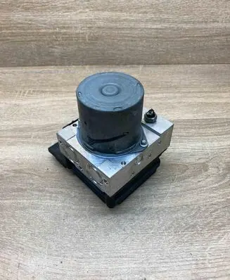 BMW X3 E83 ABS Pump 3424682 3424683 6762059