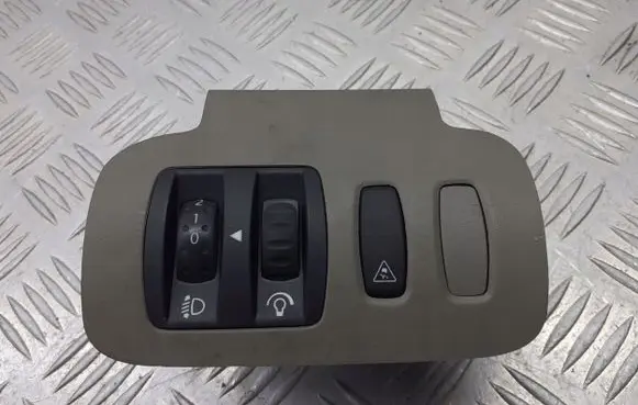 Renault Scenic II - Grand scenic II Headlight level height control switch 8200140985