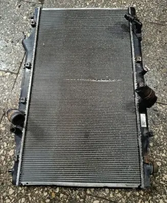 Honda CR-V Coolant radiator