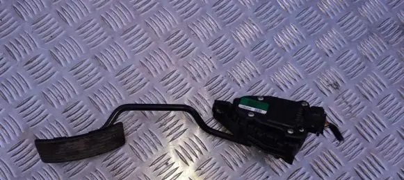 Volvo S40, V40 Accelerator throttle pedal 30865643 M865643