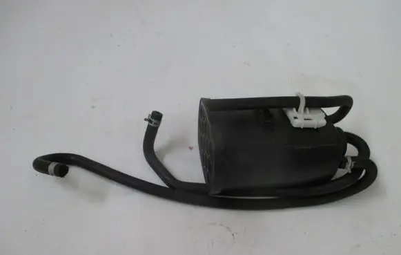 Suzuki Grand Vitara II Oil filter mounting bracket 