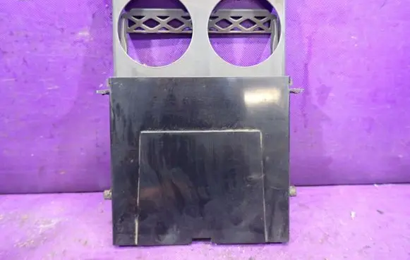 Chrysler Challenger Cup holder MB869860