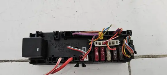 Mercedes-Benz E W210 Fuse box set A0005400372 501413 05376120