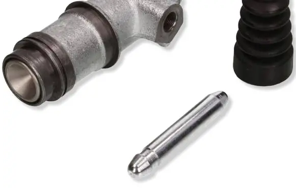 Alfa Romeo 33 Clutch slave cylinder LPR8101 0046421938